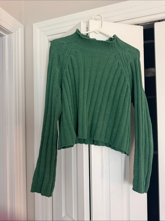 American Eagle Outfitters Sweaters - American Eagle Outfitters Green Ribbed Mock Neck Sweater